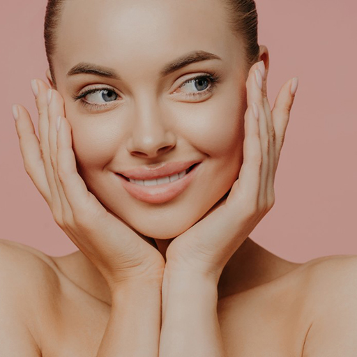 cosmetic-beautiful-female-perfect-fresh-makeup-eyes-happy-model-portrait-smile-young-cosmetology-skin_t20_rLeVLz